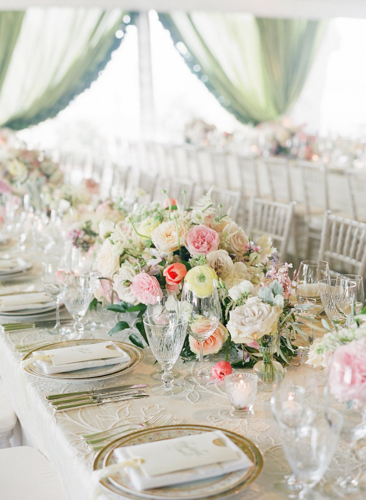 Photograph by Corbin Gurkin. Florals by Blossoms Events. Tabletop by DC Rentals.