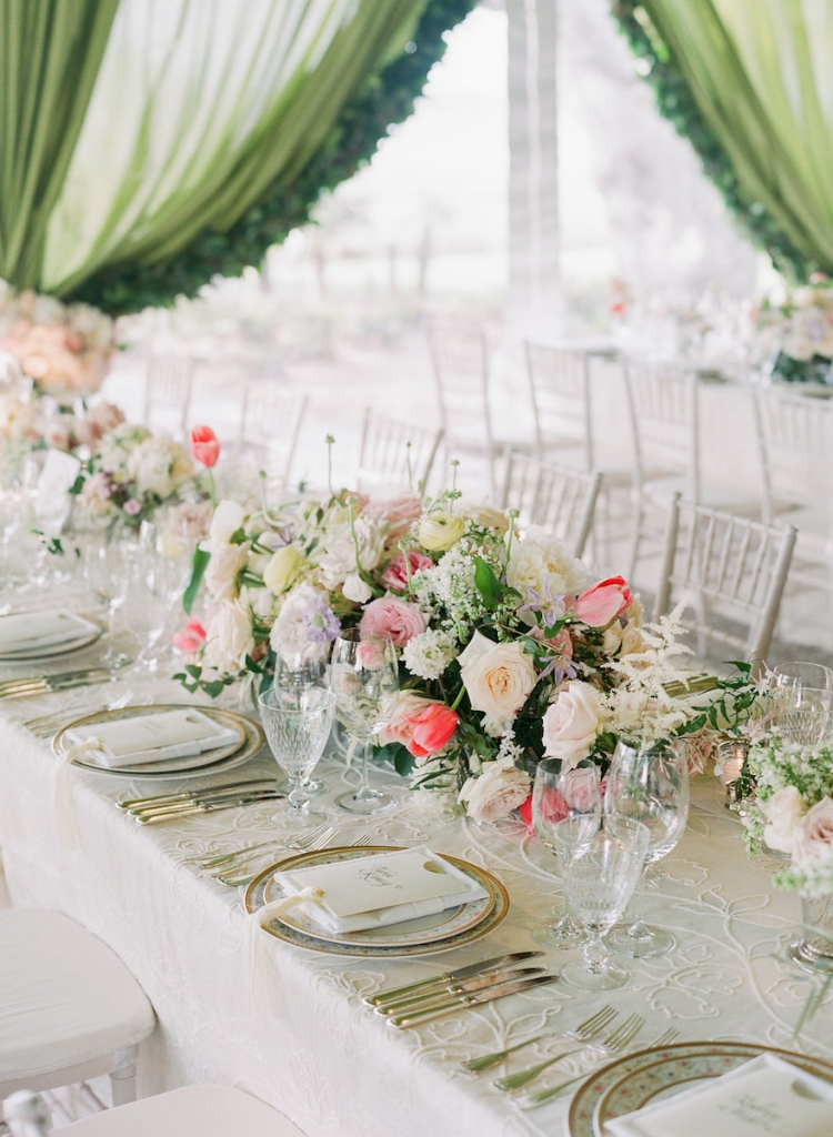 Photograph by Corbin Gurkin. Florals by Blossoms Events. Tabletop by DC Rentals.