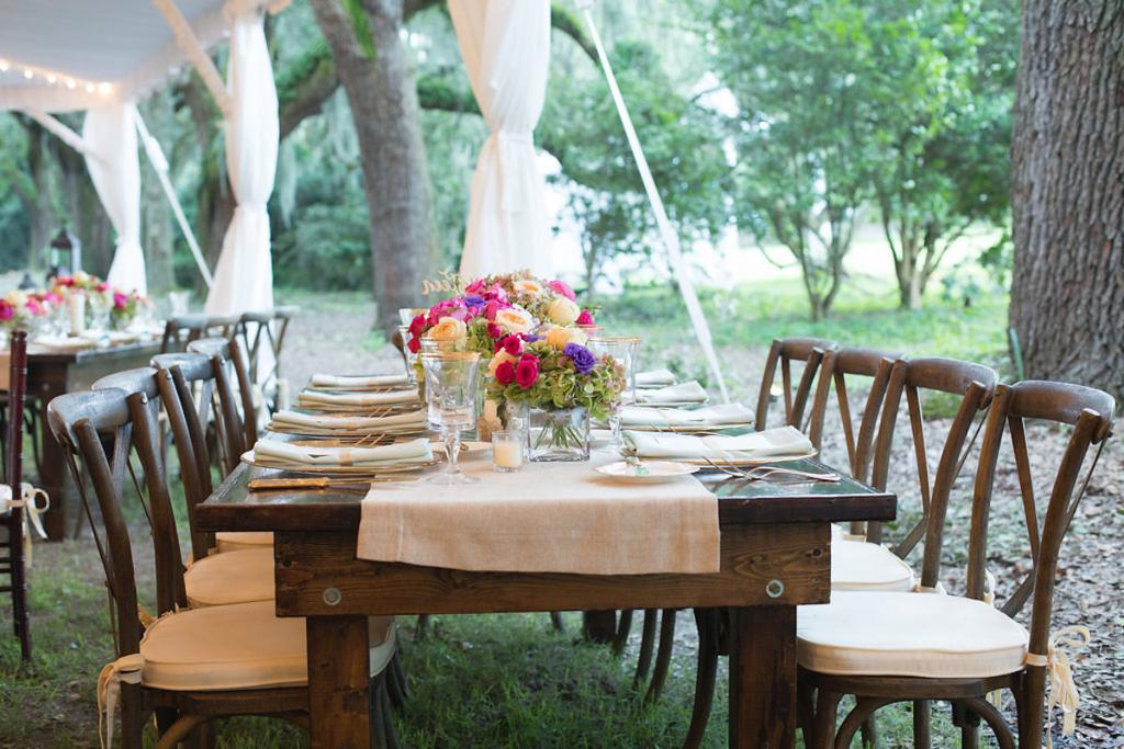 Event and floral design by Engaging Events. Linens from BBJ Linen. Rentals from EventWorks. Photograph by Marni Rothschild Pictures at the Legare Waring House.