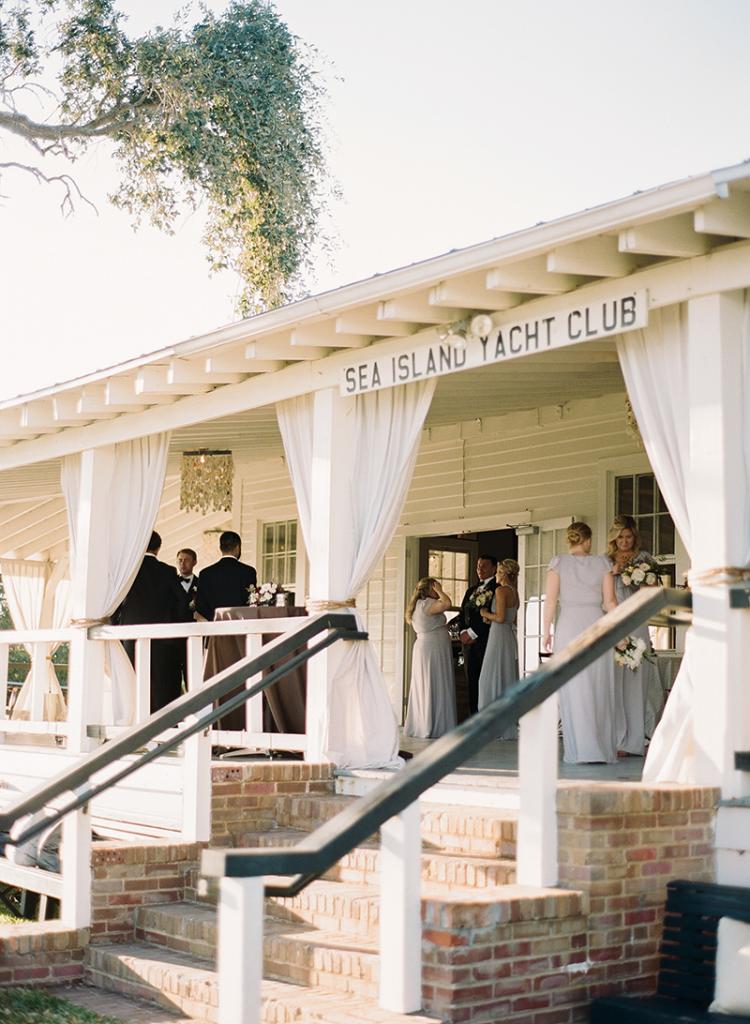 After Anna and Britt shared a private first look, they reconvened with their wedding party and everyone headed to the yacht club for ice-breaking cocktails before the ceremony ... and a look around the bedecked space.