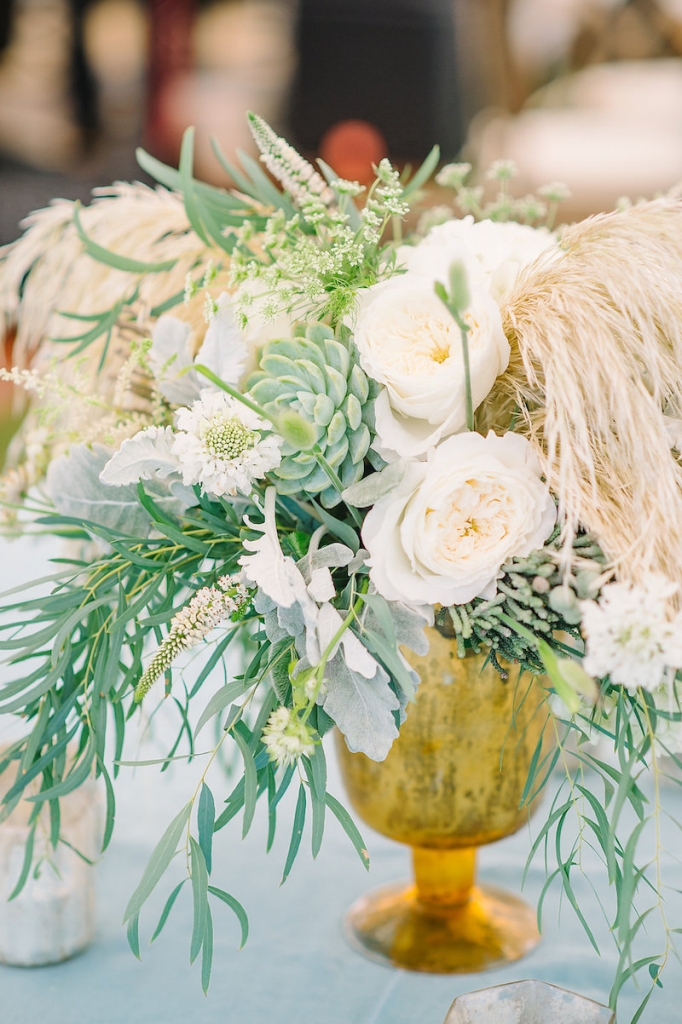 Florals by Branch Design Studio. Wedding design by Sweetgrass Social. Image by Aaron and Jillian Photography.