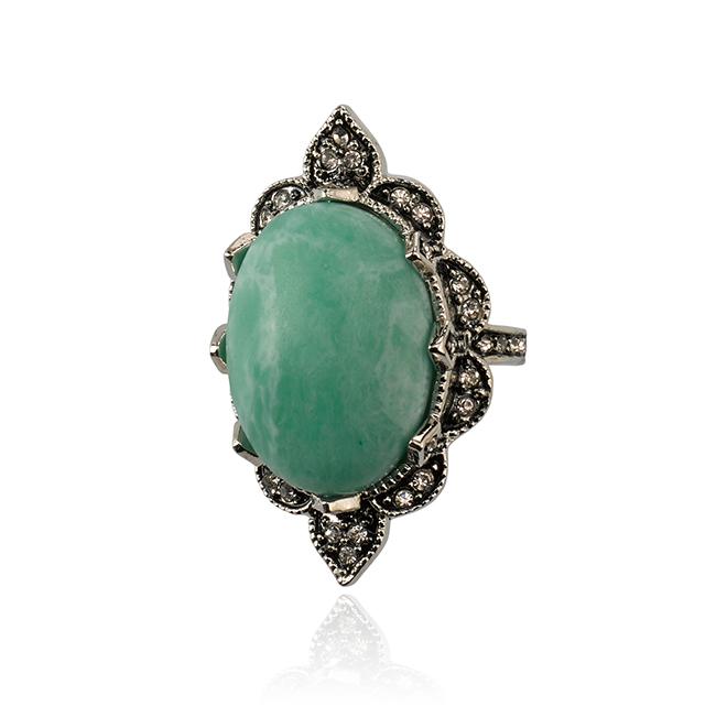 Samantha Wills&#039; &quot;Dance at Dusk&quot; ring. Available through SamanthaWills.com.