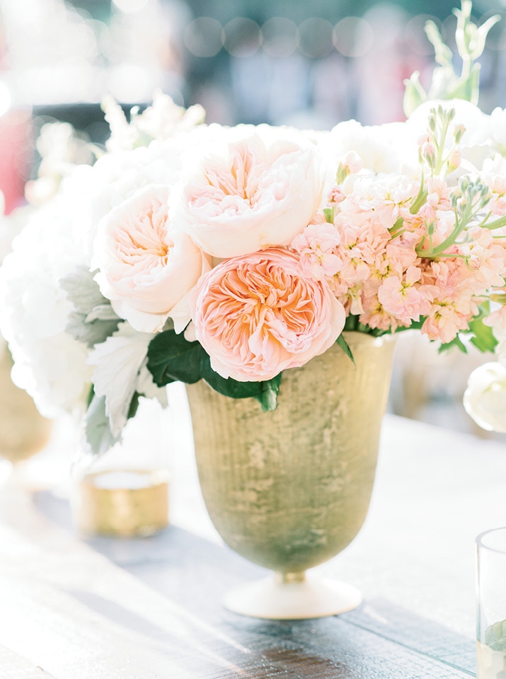 The name of the floral game for the day? Pale blooms that looked as if they were plucked from the estate itself.  &lt;i&gt;Image Aaron &amp; Jillian Photography&lt;/i&gt;