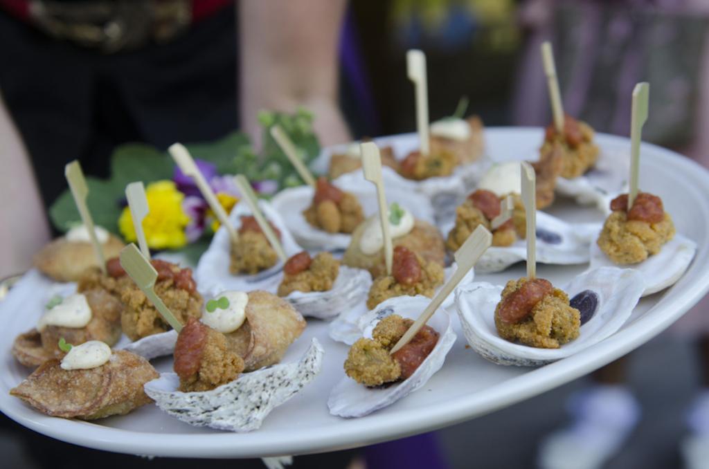 Catering by Cru Catering. Image by Ava Moore Photography.