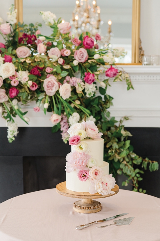 Cascading florals make the cake, by Ashley Brown of ABCD.