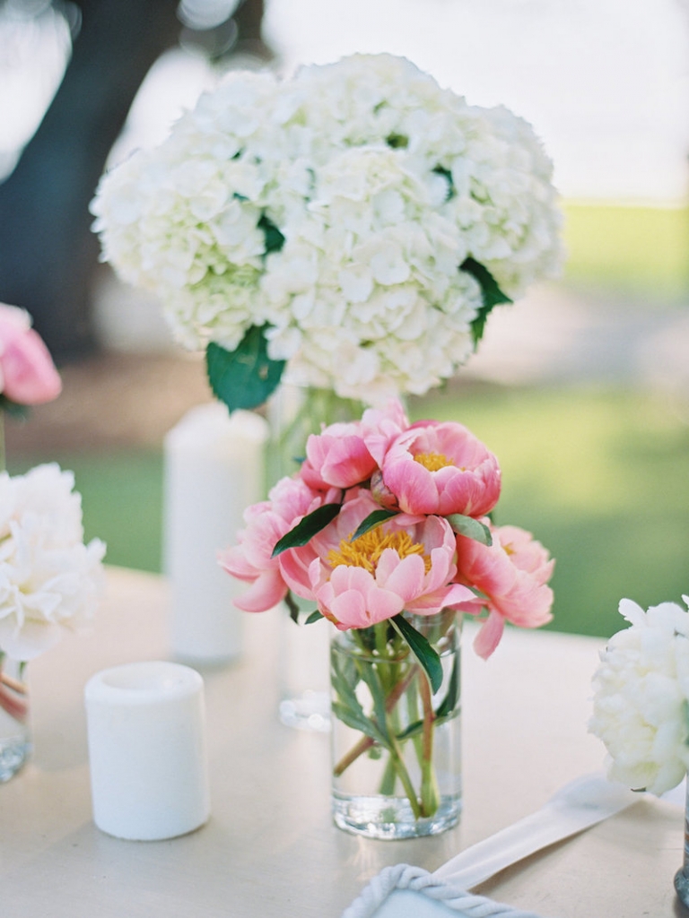 Floral design by A Charleston Bride. Image by Ryan Ray Photography.