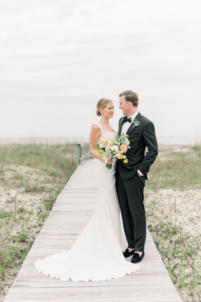Ruth “Ruthie” Carey married Paul Kendall at Kiawah Resort’s oyster roast mainstay, Mingo Point, on May 7, 2023.