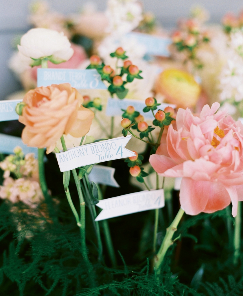 Image by Perry Vaile Photography. Florals by Rebecca Rose Events.