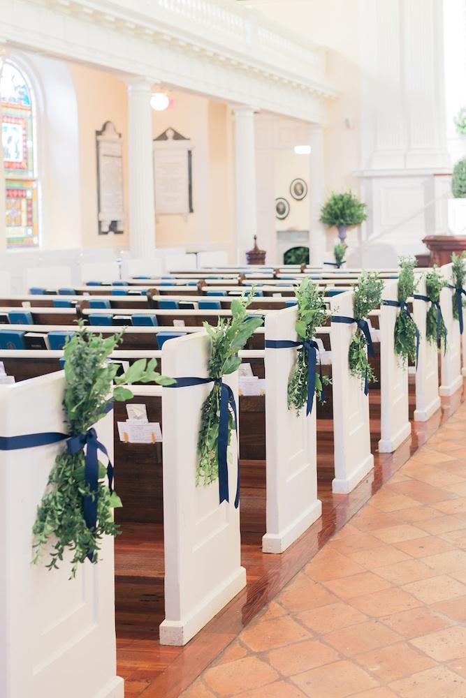 Wedding and floral design by Tara Guérard Soirée. Image by Corbin Gurkin Photography at First (Scots) Presbyterian Church.