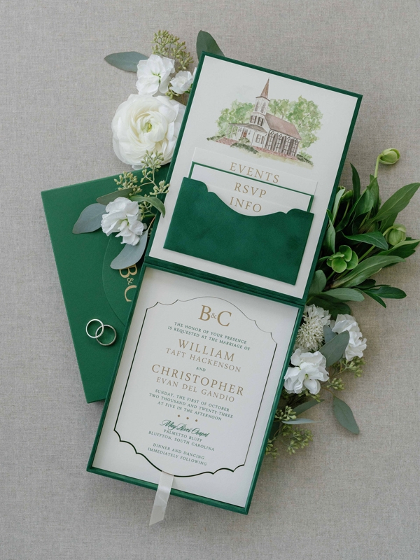 Boxed wedding invitations set the stage for the charming weekend.