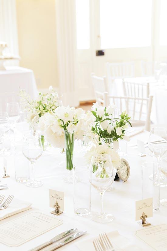 FRESH SET: White chairs and linens from Snyder Event Rentals kept the ballroom airy, while florals lent an organic touch to the brunch’s traditional settings.