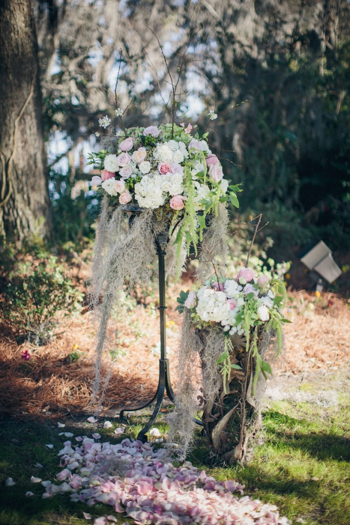 Wedding design by Engaging Events. Ceremony florals by Tiger Lily Weddings. Image by Richard Bell Weddings at Magnolia Plantation &amp; Gardens.